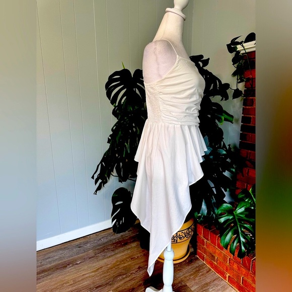 Venus White high low strap shoulder top cute & sexy excellent condition size 12 - Picture 9 of 9